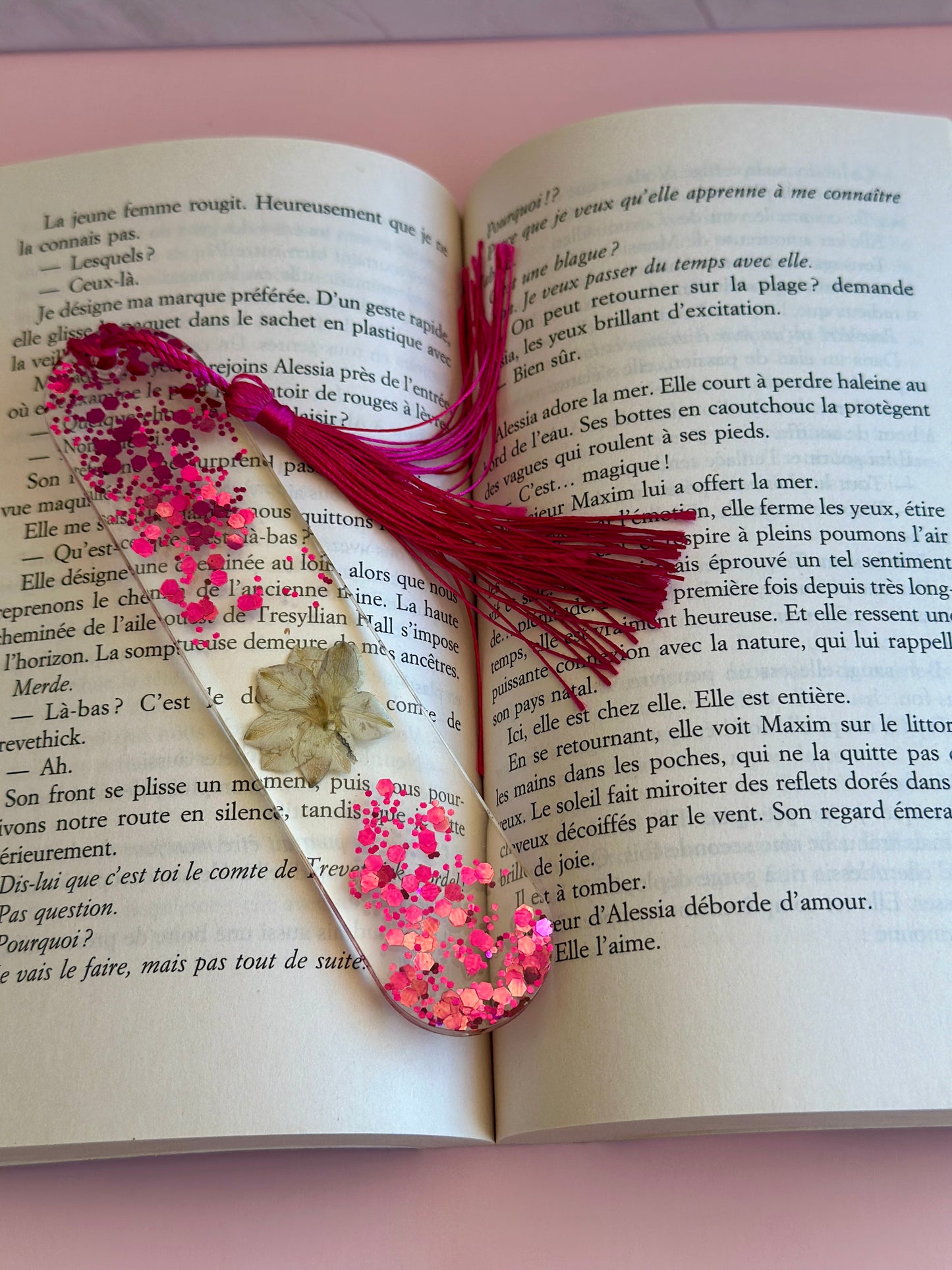 Marque page personnalisé en résine – originale et unique