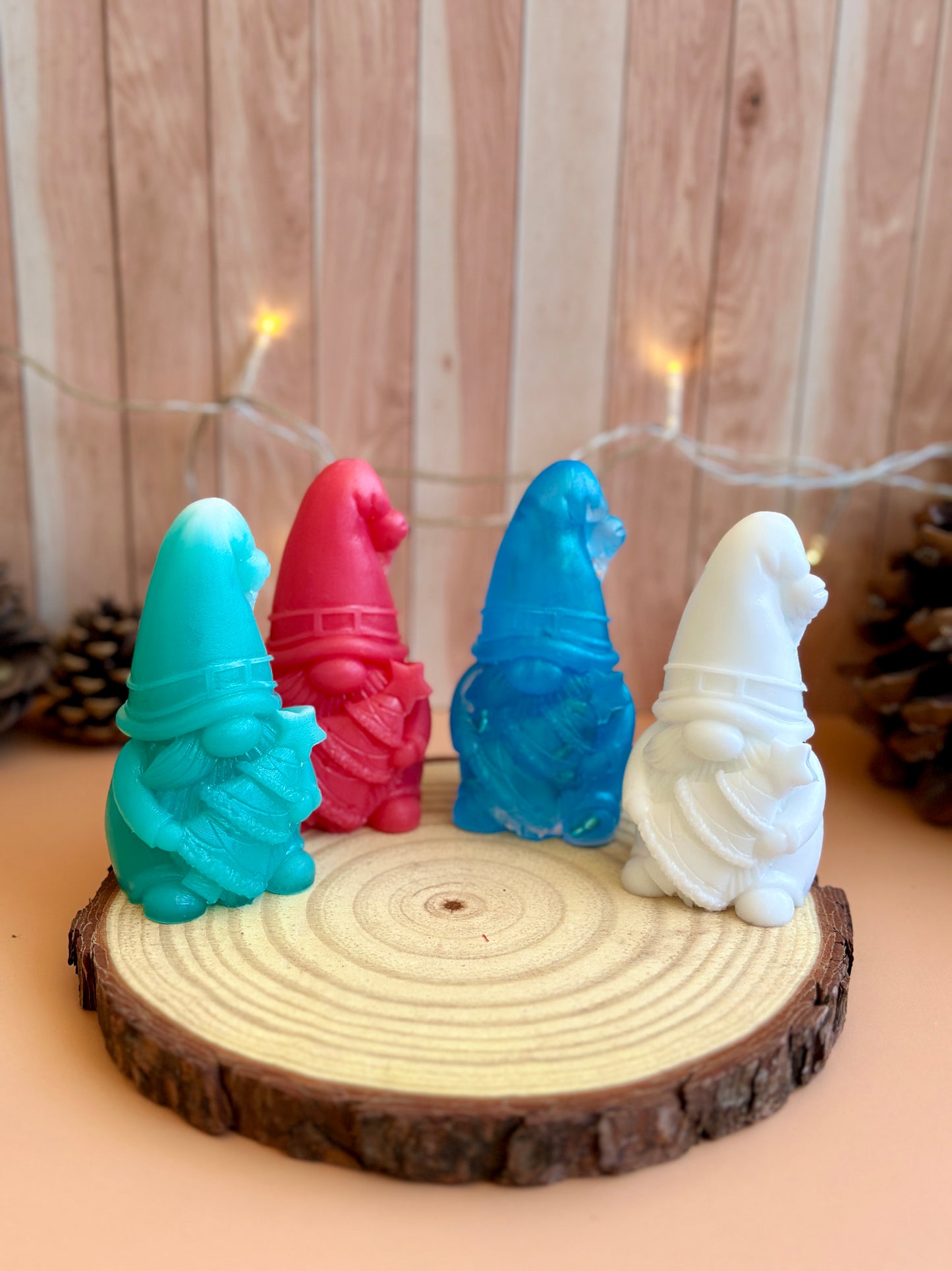 🎅 Figurines Gnomes de Noël en Résine – Fait main