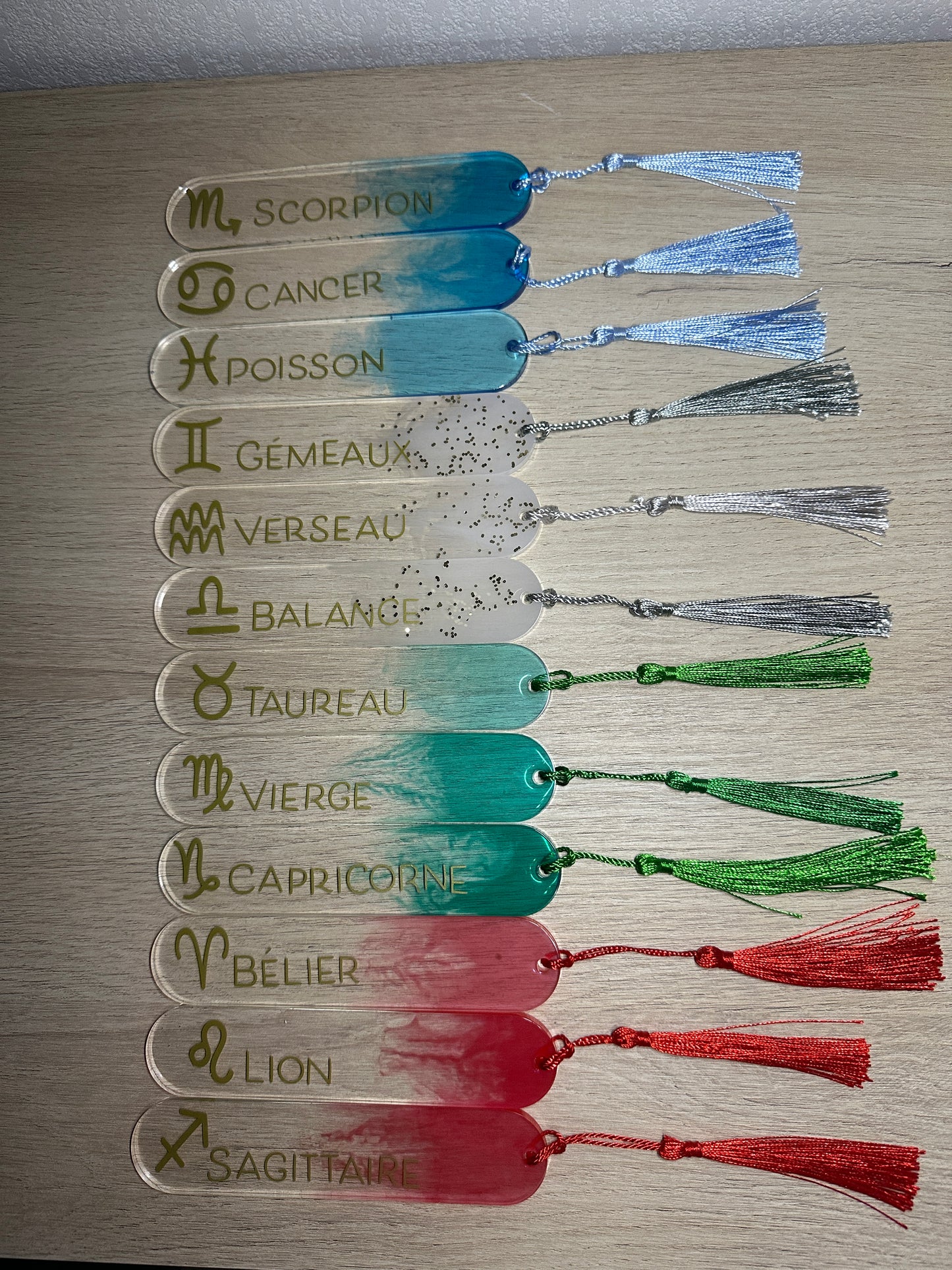 Marque Page Personnalisé Astrologique en Résine Époxy