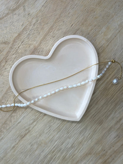 Vide-poche cœur en résine – cadeau romantique et original