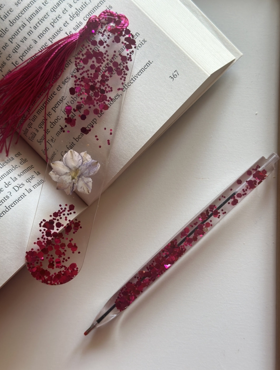 Marque-Page & Stylo en Résine Époxy – Cadeau Élégant pour Lecteurs