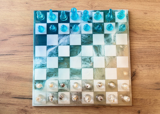♟️ Échiquier artisanal en résine époxy – Pièce unique