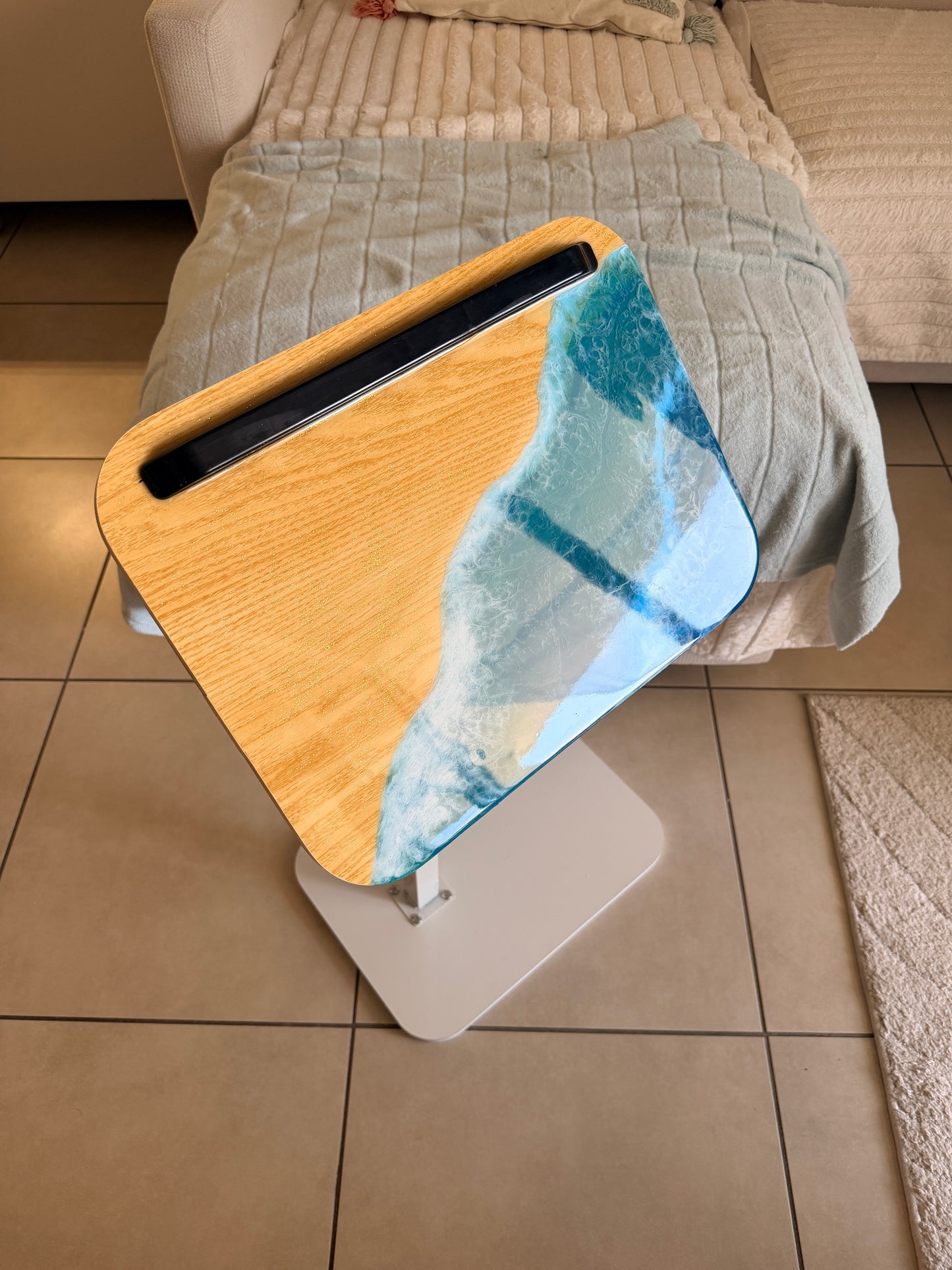Support ordinateur portable en bois et résine époxy – Rehausseur ergonomique