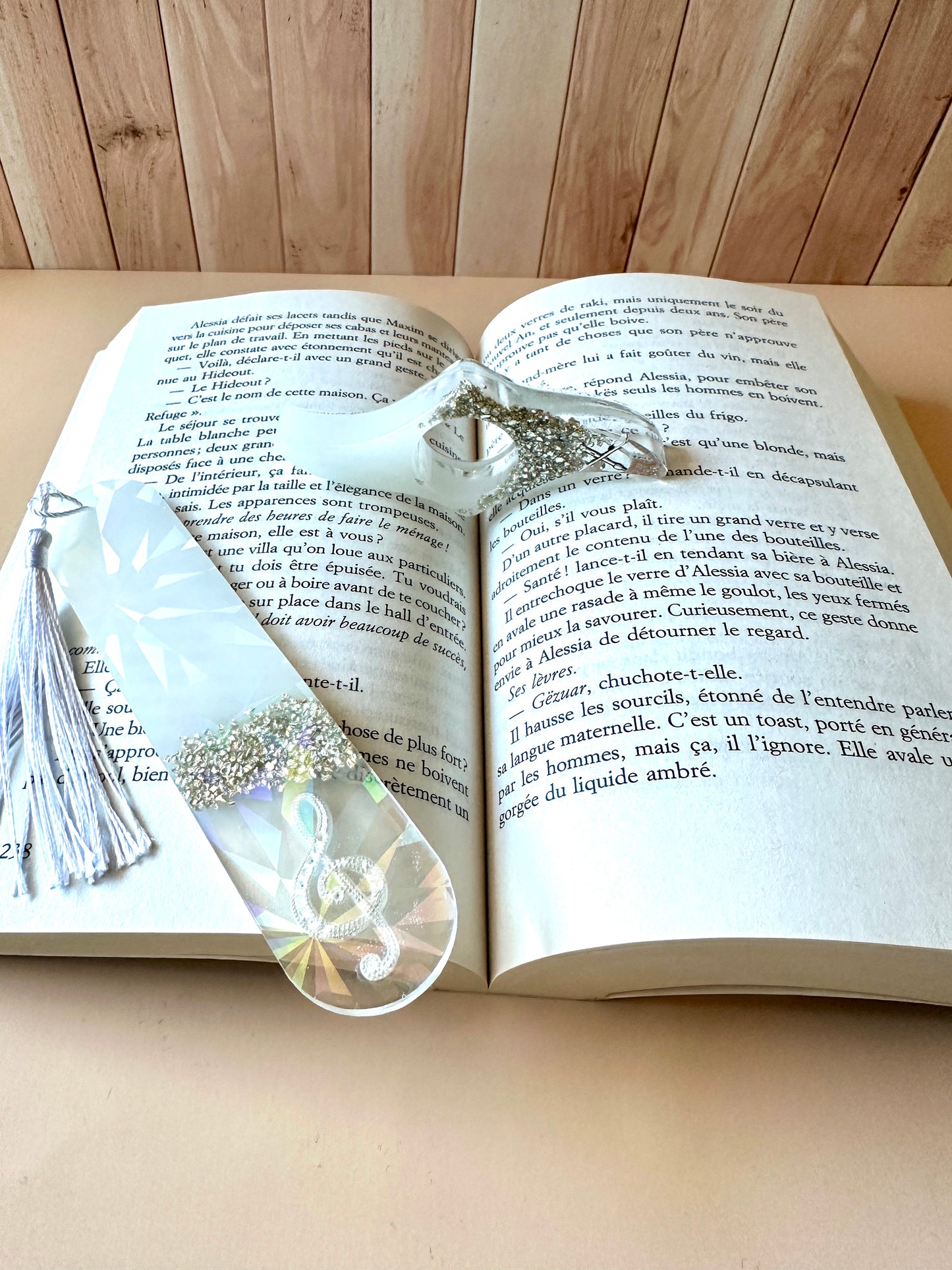 Marque-page personnalisé & bague de lecture en résine
